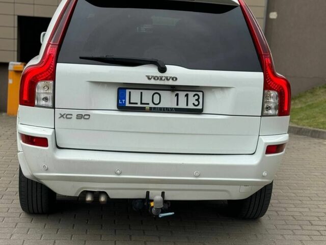 Белый Вольво ХС90, объемом двигателя 2.4 л и пробегом 368 тыс. км за 6500 $, фото 7 на Automoto.ua