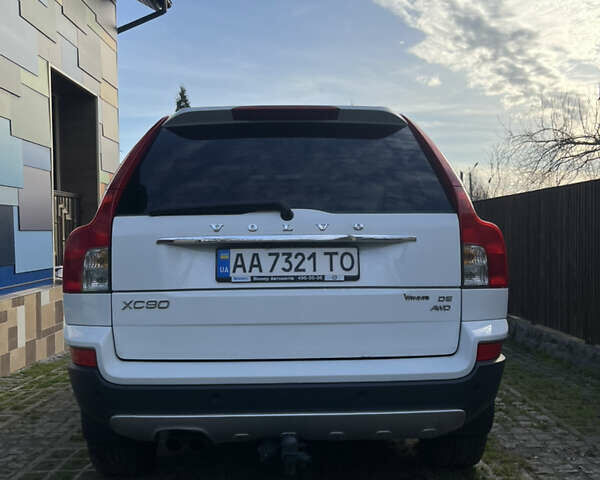 Белый Вольво ХС90, объемом двигателя 2.4 л и пробегом 375 тыс. км за 12500 $, фото 23 на Automoto.ua
