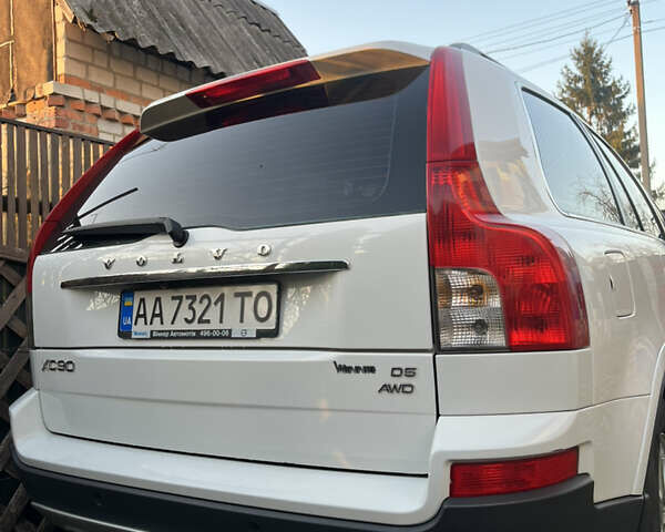 Белый Вольво ХС90, объемом двигателя 2.4 л и пробегом 375 тыс. км за 12500 $, фото 29 на Automoto.ua