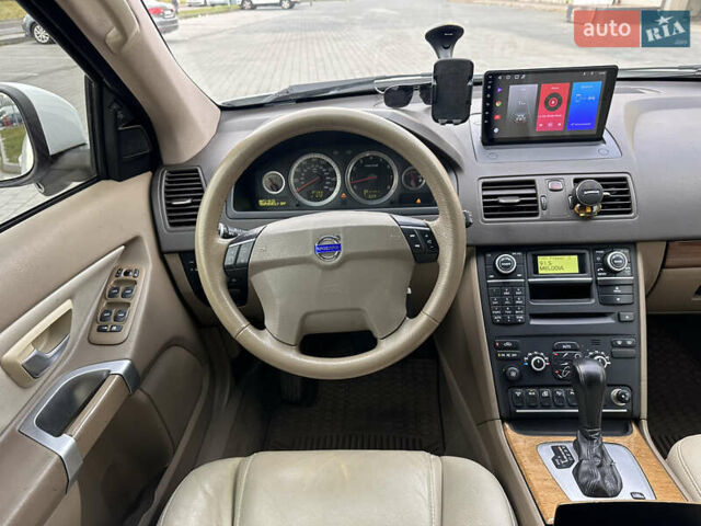 Белый Вольво ХС90, объемом двигателя 3.2 л и пробегом 157 тыс. км за 14999 $, фото 57 на Automoto.ua