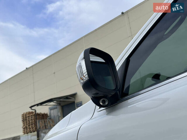 Белый Вольво ХС90, объемом двигателя 3.2 л и пробегом 157 тыс. км за 14999 $, фото 23 на Automoto.ua