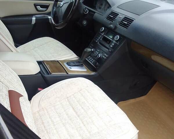 Белый Вольво ХС90, объемом двигателя 3.19 л и пробегом 267 тыс. км за 14512 $, фото 8 на Automoto.ua