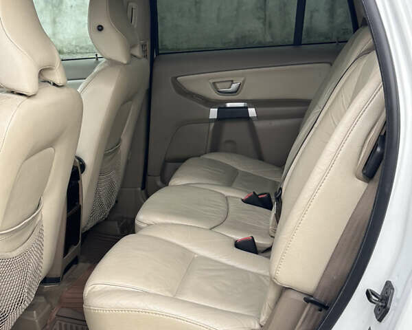 Белый Вольво ХС90, объемом двигателя 3.2 л и пробегом 157 тыс. км за 14999 $, фото 20 на Automoto.ua