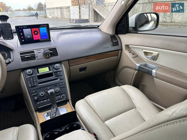 Белый Вольво ХС90, объемом двигателя 3.2 л и пробегом 157 тыс. км за 14999 $, фото 19 на Automoto.ua