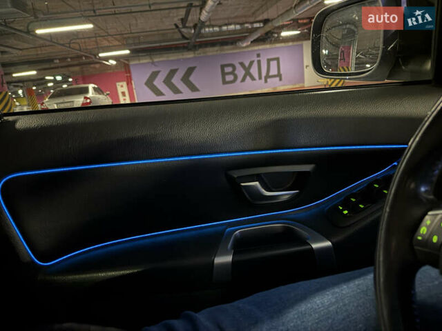 Вольво ХС90 2012 у Луцьку на Automoto.ua Білий Вольво ХС90, об'ємом двигуна 3.19 л та пробігом 227 тис. км за 18000 $, фото 12 на Automoto.ua