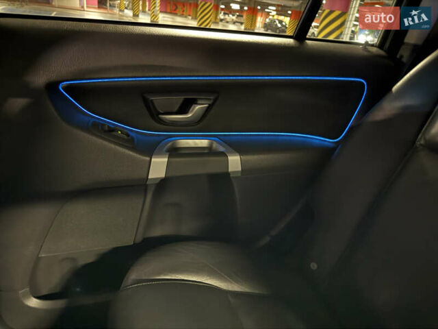 Вольво ХС90 2012 у Луцьку на Automoto.ua Білий Вольво ХС90, об'ємом двигуна 3.19 л та пробігом 227 тис. км за 18000 $, фото 11 на Automoto.ua