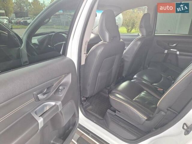 Белый Вольво ХС90, объемом двигателя 2.4 л и пробегом 139 тыс. км за 18500 $, фото 12 на Automoto.ua