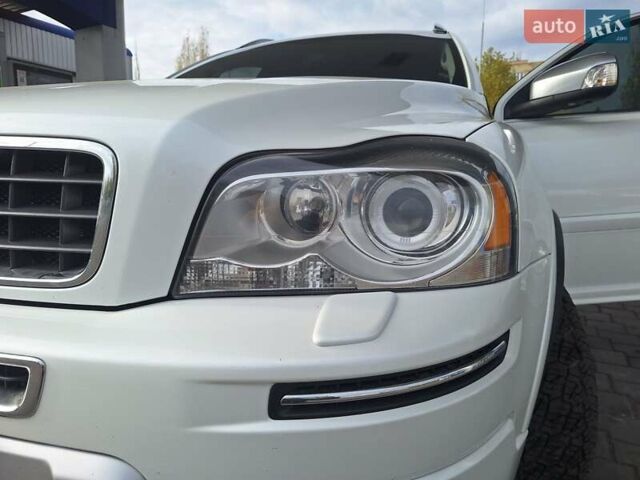 Белый Вольво ХС90, объемом двигателя 2.4 л и пробегом 139 тыс. км за 18500 $, фото 31 на Automoto.ua