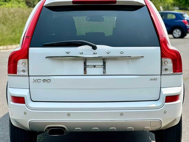 Белый Вольво ХС90, объемом двигателя 3.2 л и пробегом 81 тыс. км за 10000 $, фото 5 на Automoto.ua