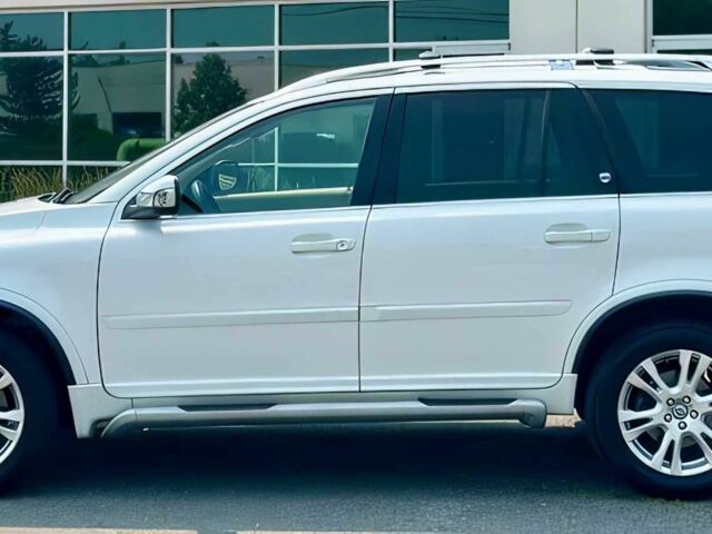 Белый Вольво ХС90, объемом двигателя 3.2 л и пробегом 81 тыс. км за 10000 $, фото 3 на Automoto.ua