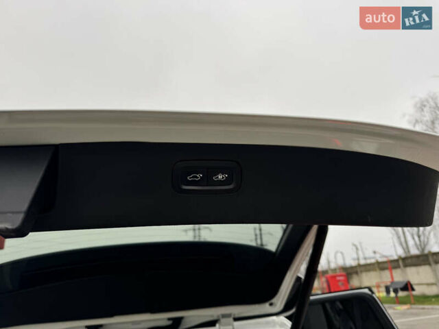 Білий Вольво ХС90, об'ємом двигуна 1.97 л та пробігом 210 тис. км за 26850 $, фото 10 на Automoto.ua