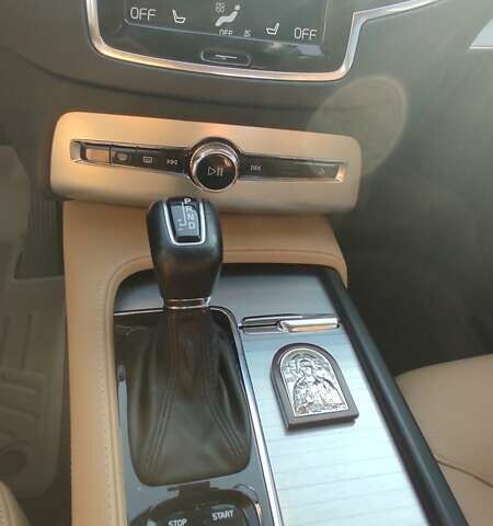 Вольво ХС90 2015 в Житомире на Automoto.ua Белый Вольво ХС90, объемом двигателя 2 л и пробегом 188 тыс. км за 26500 $, фото 37 на Automoto.ua