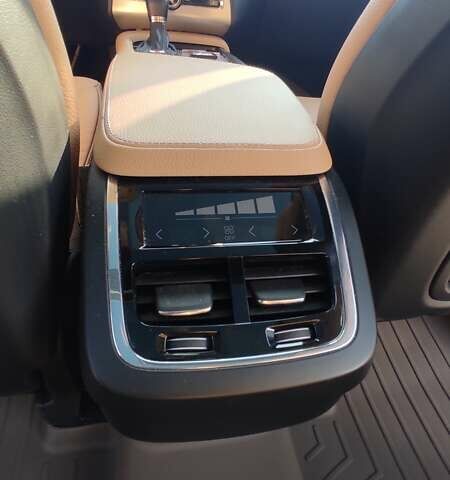 Вольво ХС90 2015 в Житомире на Automoto.ua Белый Вольво ХС90, объемом двигателя 2 л и пробегом 188 тыс. км за 26500 $, фото 30 на Automoto.ua