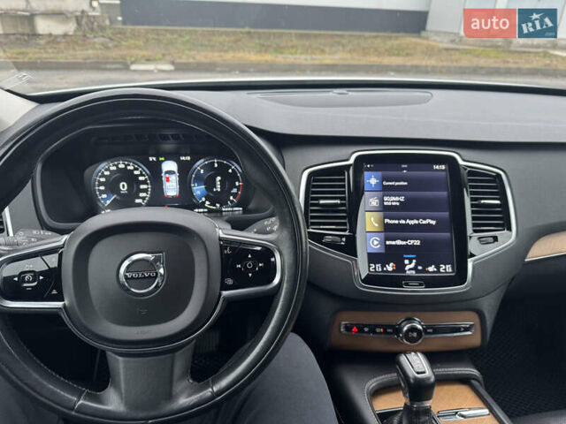 Белый Вольво ХС90, объемом двигателя 1.97 л и пробегом 176 тыс. км за 31999 $, фото 4 на Automoto.ua