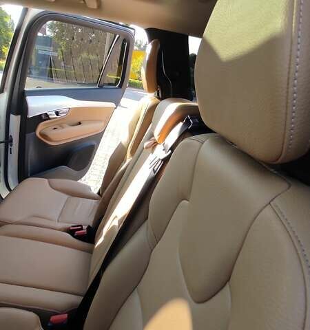 Вольво ХС90 2015 в Житомире на Automoto.ua Белый Вольво ХС90, объемом двигателя 2 л и пробегом 188 тыс. км за 26500 $, фото 32 на Automoto.ua