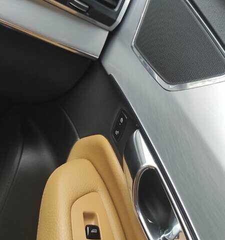 Вольво ХС90 2015 в Житомире на Automoto.ua Белый Вольво ХС90, объемом двигателя 2 л и пробегом 188 тыс. км за 26500 $, фото 2 на Automoto.ua