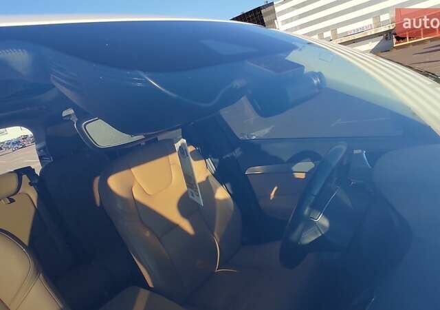 Вольво ХС90 2015 в Житомире на Automoto.ua Белый Вольво ХС90, объемом двигателя 2 л и пробегом 188 тыс. км за 26500 $, фото 52 на Automoto.ua