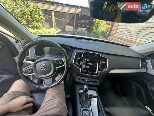 Білий Вольво ХС90, об'ємом двигуна 1.97 л та пробігом 150 тис. км за 28000 $, фото 8 на Automoto.ua
