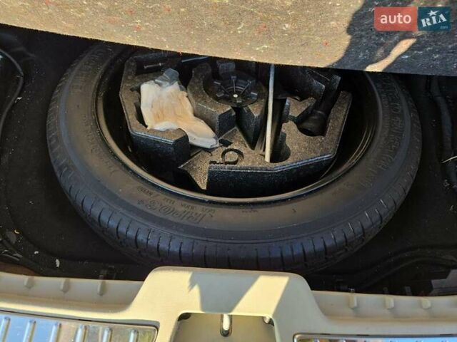 Белый Вольво ХС90, объемом двигателя 1.97 л и пробегом 149 тыс. км за 20700 $, фото 12 на Automoto.ua