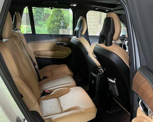 Белый Вольво ХС90, объемом двигателя 2 л и пробегом 132 тыс. км за 45000 $, фото 8 на Automoto.ua