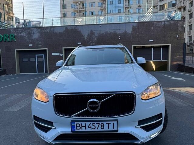 Белый Вольво ХС90, объемом двигателя 2 л и пробегом 290 тыс. км за 25900 $, фото 4 на Automoto.ua