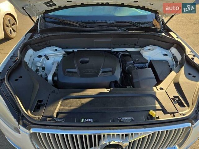 Белый Вольво ХС90, объемом двигателя 1.97 л и пробегом 149 тыс. км за 20700 $, фото 14 на Automoto.ua