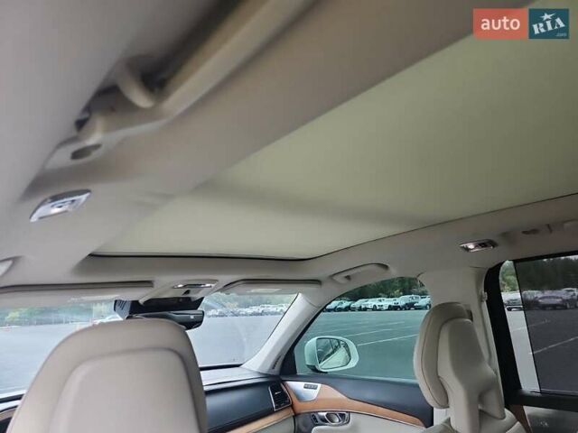 Белый Вольво ХС90, объемом двигателя 1.97 л и пробегом 149 тыс. км за 20700 $, фото 11 на Automoto.ua