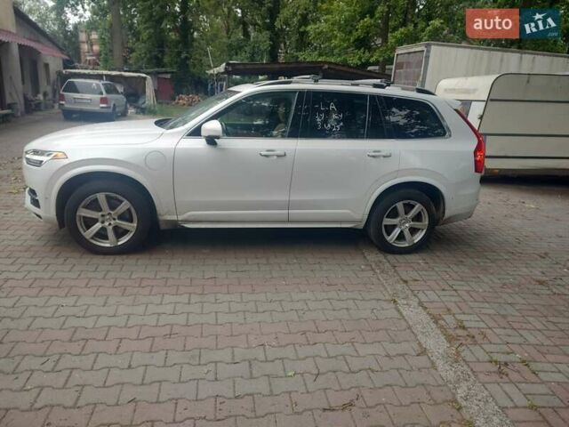 Белый Вольво ХС90, объемом двигателя 1.97 л и пробегом 270 тыс. км за 34500 $, фото 1 на Automoto.ua