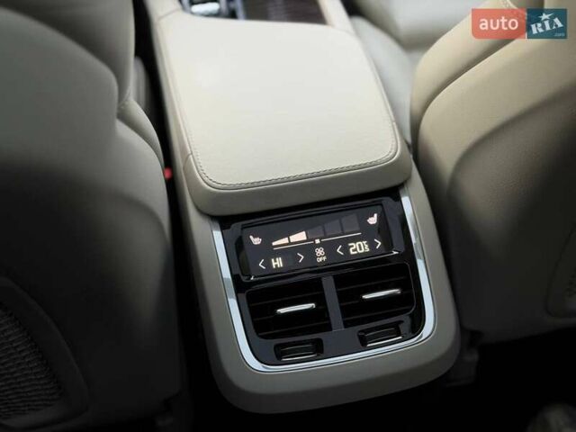 Білий Вольво ХС90, об'ємом двигуна 1.97 л та пробігом 133 тис. км за 24500 $, фото 56 на Automoto.ua