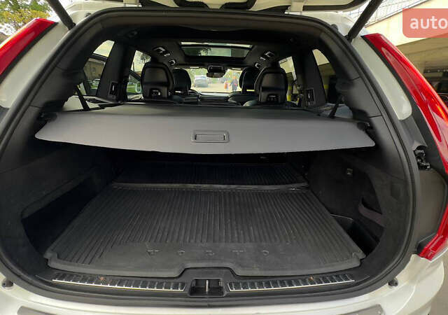 Білий Вольво ХС90, об'ємом двигуна 1.97 л та пробігом 185 тис. км за 35000 $, фото 24 на Automoto.ua