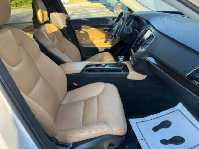 Білий Вольво ХС90, об'ємом двигуна 2 л та пробігом 74 тис. км за 14200 $, фото 7 на Automoto.ua