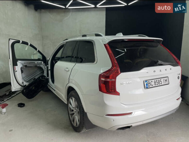 Білий Вольво ХС90, об'ємом двигуна 1.97 л та пробігом 132 тис. км за 33000 $, фото 13 на Automoto.ua
