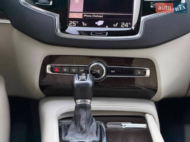 Білий Вольво ХС90, об'ємом двигуна 1.97 л та пробігом 133 тис. км за 24500 $, фото 54 на Automoto.ua