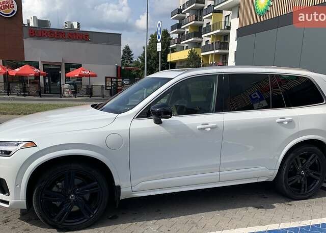 Белый Вольво ХС90, объемом двигателя 2 л и пробегом 90 тыс. км за 48000 $, фото 2 на Automoto.ua