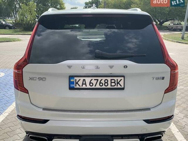Белый Вольво ХС90, объемом двигателя 2 л и пробегом 90 тыс. км за 48000 $, фото 6 на Automoto.ua