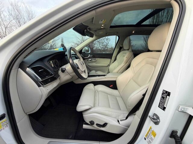 Білий Вольво ХС90, об'ємом двигуна 2 л та пробігом 133 тис. км за 24500 $, фото 10 на Automoto.ua