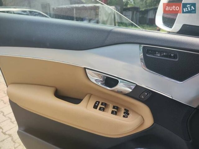 Белый Вольво ХС90, объемом двигателя 1.97 л и пробегом 270 тыс. км за 34500 $, фото 14 на Automoto.ua
