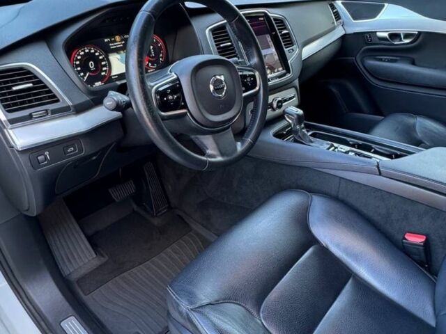 Белый Вольво ХС90, объемом двигателя 2 л и пробегом 290 тыс. км за 23500 $, фото 15 на Automoto.ua