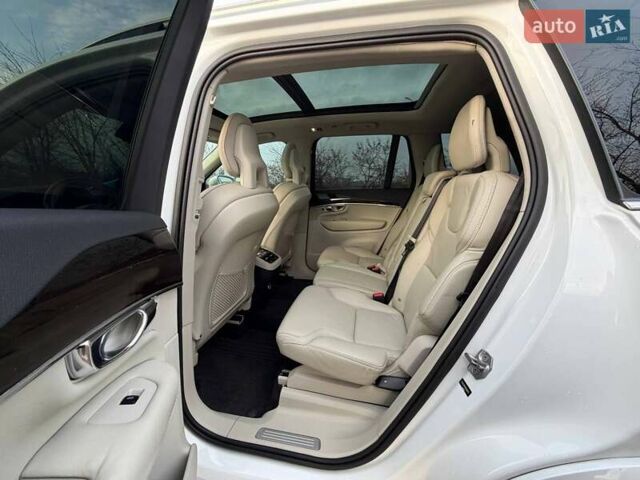 Білий Вольво ХС90, об'ємом двигуна 1.97 л та пробігом 133 тис. км за 24500 $, фото 37 на Automoto.ua