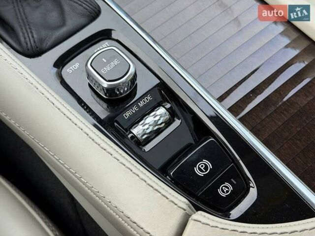 Білий Вольво ХС90, об'ємом двигуна 1.97 л та пробігом 133 тис. км за 24500 $, фото 69 на Automoto.ua