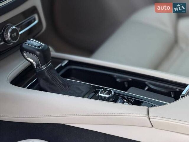 Білий Вольво ХС90, об'ємом двигуна 1.97 л та пробігом 133 тис. км за 24500 $, фото 45 на Automoto.ua