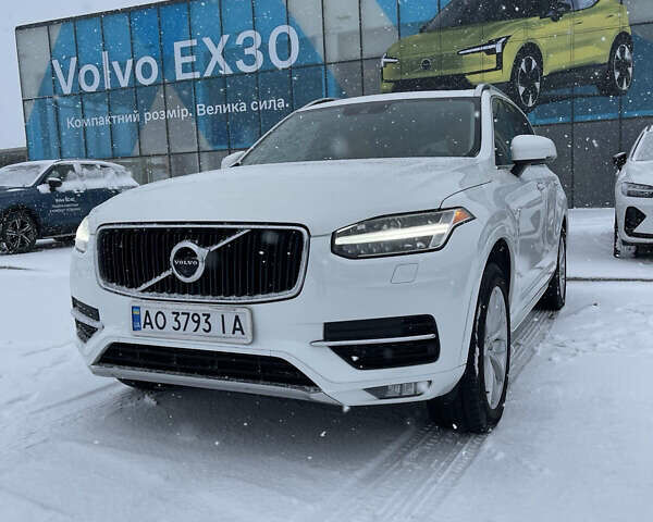 Белый Вольво ХС90, объемом двигателя 1.97 л и пробегом 270 тыс. км за 28500 $, фото 3 на Automoto.ua