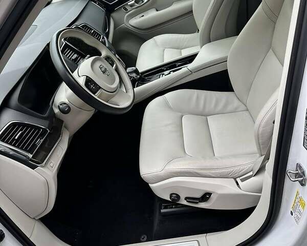 Білий Вольво ХС90, об'ємом двигуна 1.97 л та пробігом 92 тис. км за 29000 $, фото 4 на Automoto.ua