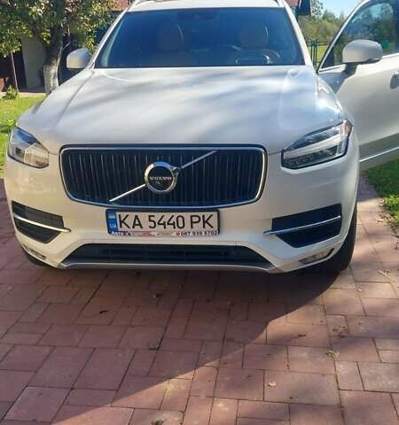 Белый Вольво ХС90, объемом двигателя 2 л и пробегом 102 тыс. км за 33400 $, фото 7 на Automoto.ua