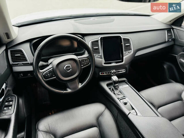 Белый Вольво ХС90, объемом двигателя 2 л и пробегом 395 тыс. км за 21999 $, фото 36 на Automoto.ua