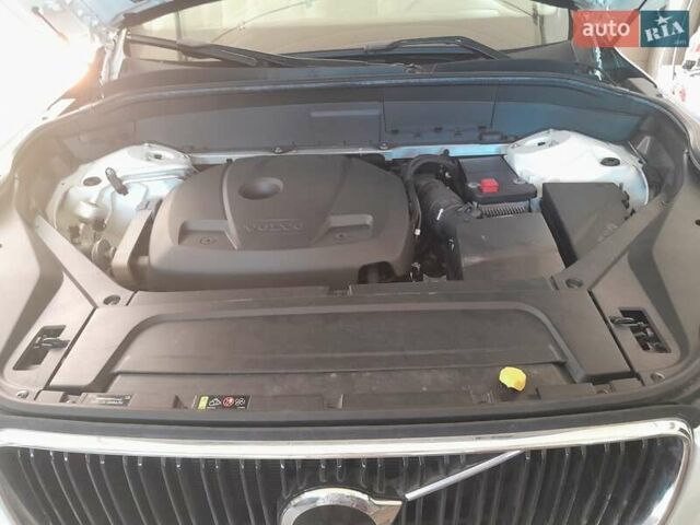 Білий Вольво ХС90, об'ємом двигуна 1.97 л та пробігом 92 тис. км за 29000 $, фото 2 на Automoto.ua