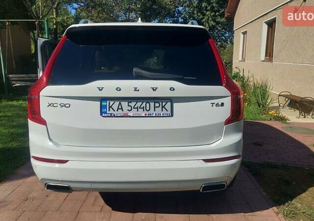 Белый Вольво ХС90, объемом двигателя 2 л и пробегом 102 тыс. км за 33400 $, фото 4 на Automoto.ua