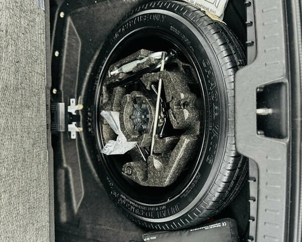 Белый Вольво ХС90, объемом двигателя 2 л и пробегом 395 тыс. км за 21999 $, фото 28 на Automoto.ua