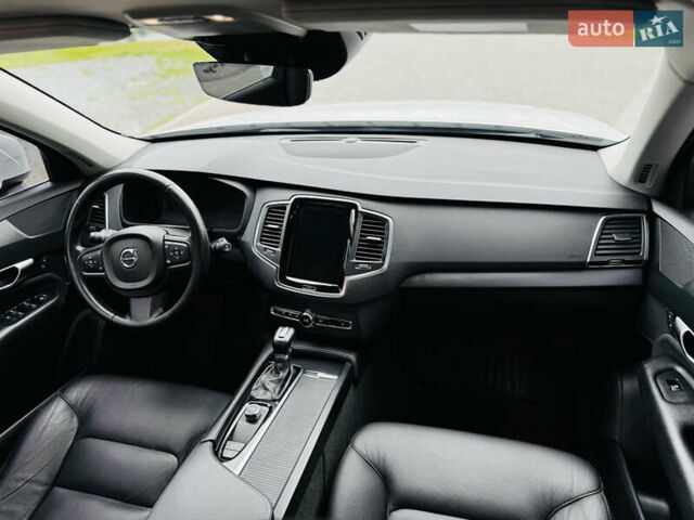 Белый Вольво ХС90, объемом двигателя 2 л и пробегом 395 тыс. км за 21999 $, фото 38 на Automoto.ua