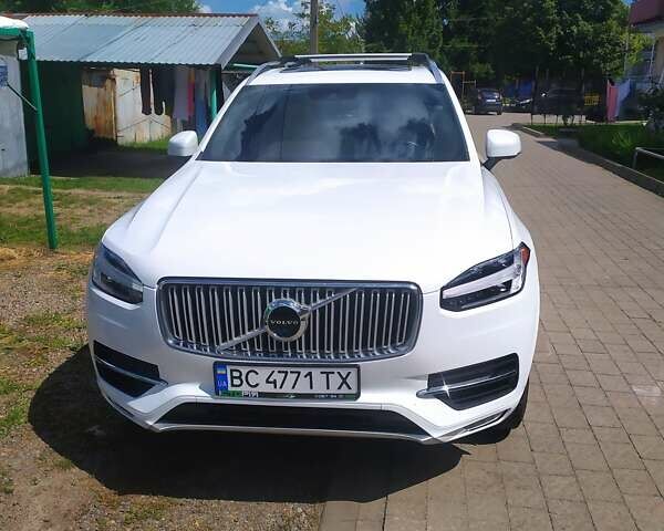 Белый Вольво ХС90, объемом двигателя 1.97 л и пробегом 150 тыс. км за 24500 $, фото 2 на Automoto.ua